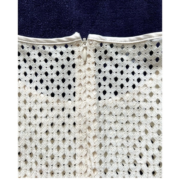 Bebe Beige Cap Sleeves Semi Sheer Crochet Top XS - Picture 8 of 10